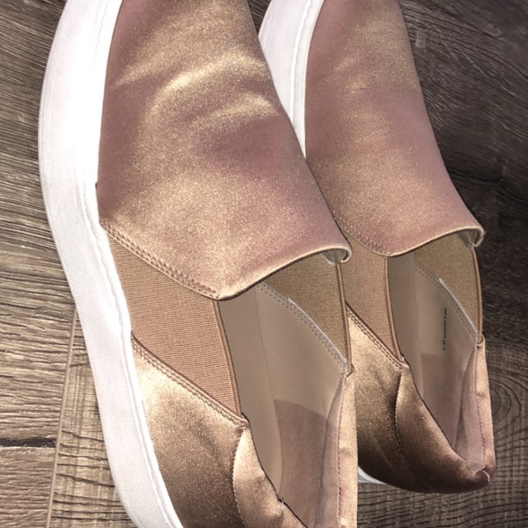 Vince - Picture 3 of 3